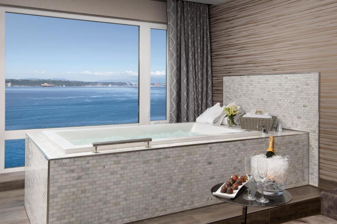 Silver Cloud Hotel Tacoma At Point Ruston Waterfront Ngoại thất bức ảnh